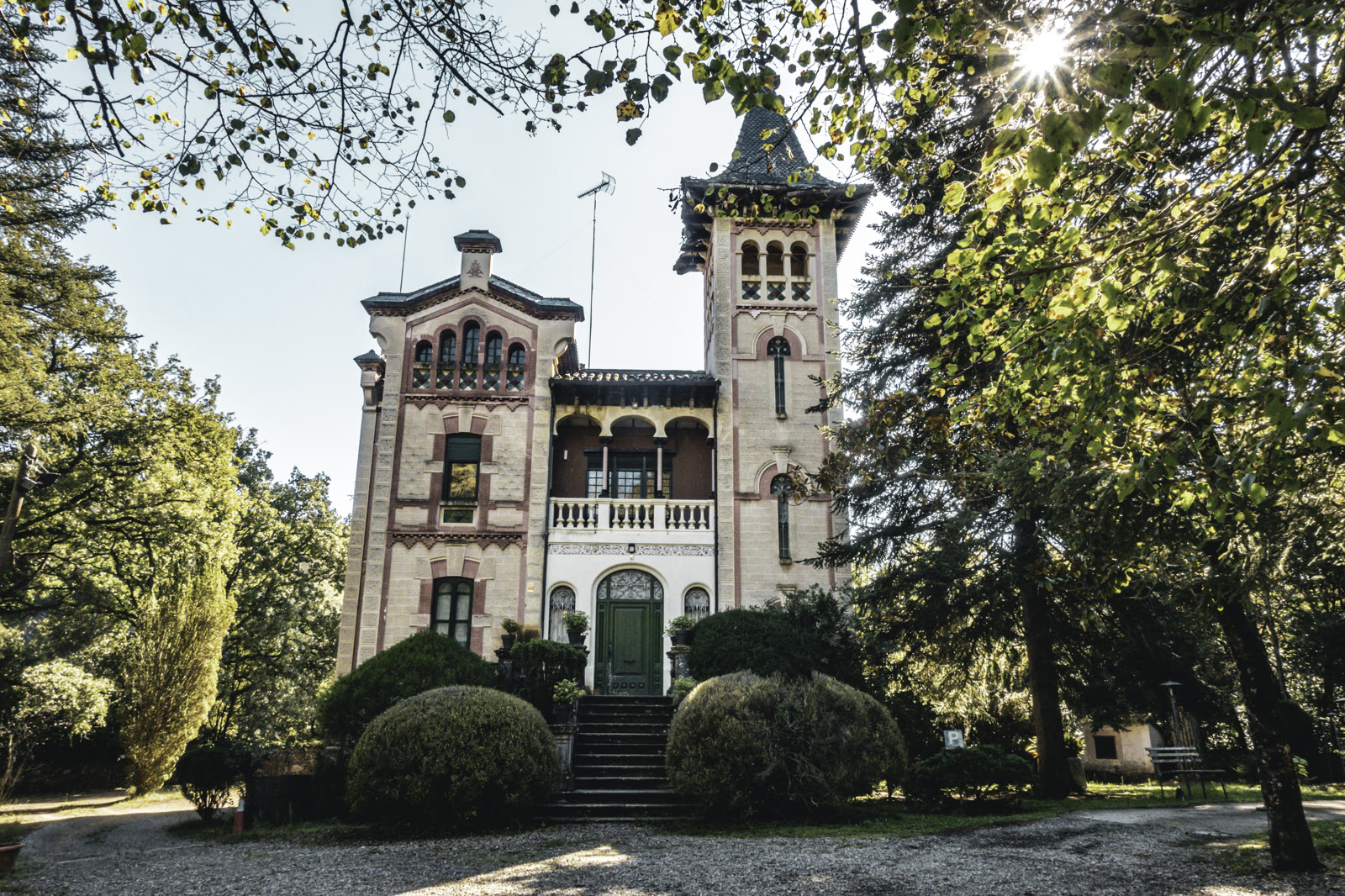 La Torre dels Til·lers, modernist house by Enric Sagnier